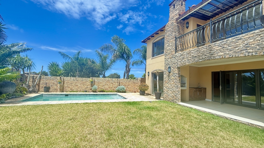 3 Bedroom Property for Sale in Summerstrand Eastern Cape